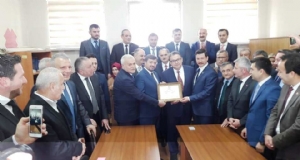 GİRESUN BELEDİYESİNDE BAYRAĞI CHP DEN AK PARTİ ALDI