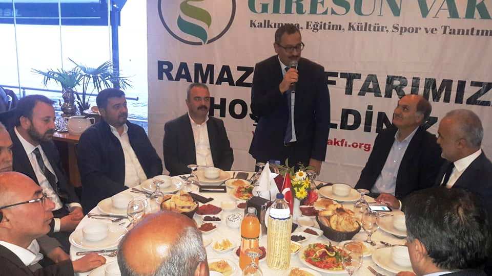 Giresun Vakfı Üst Düzey Bürokrasiyi İftar Yemeğinde  Bir Araya Getirdi