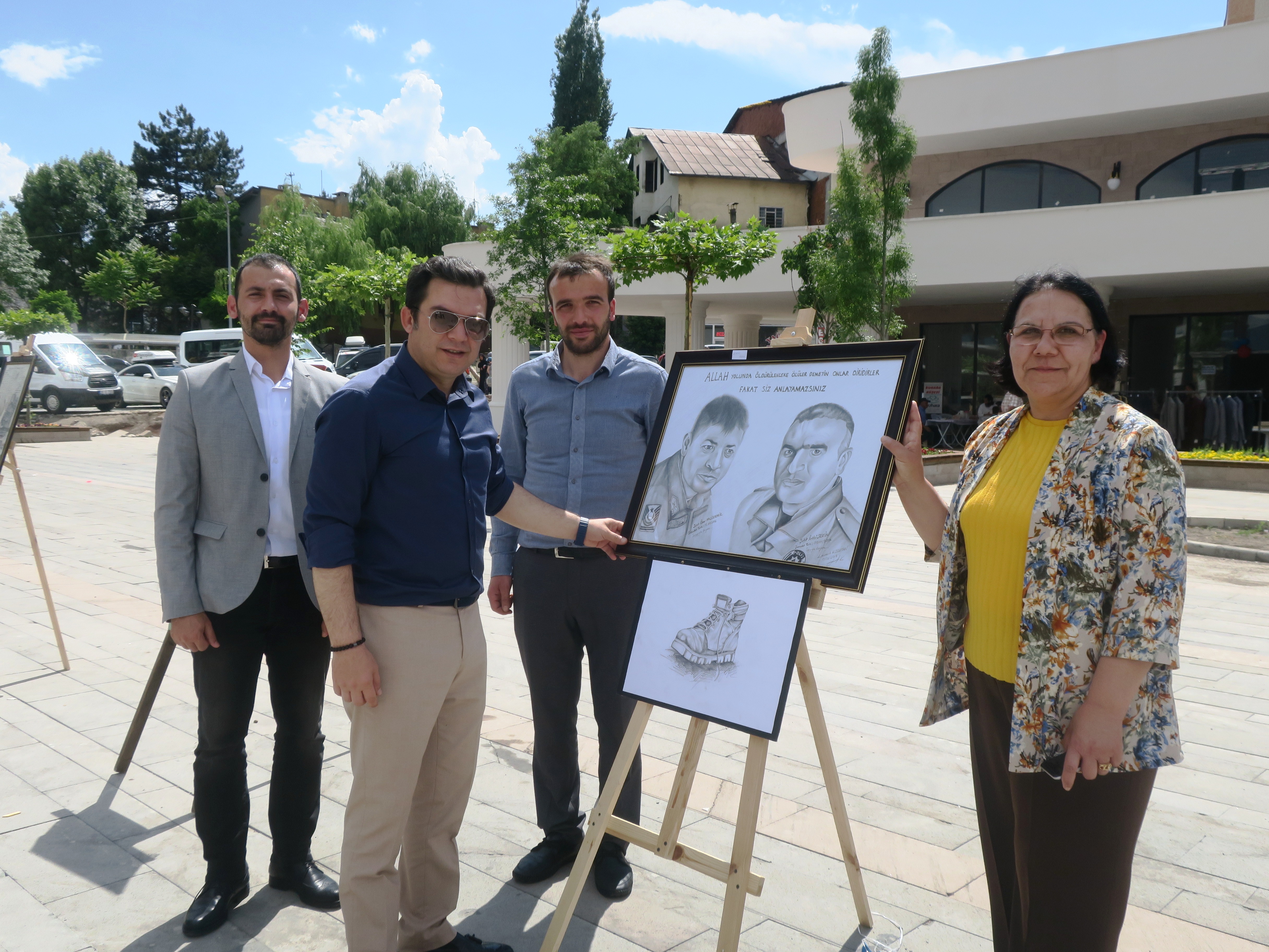  ÖHHT Anadolu Lisesi Tarafından Resim Sergisi Düzenlendi