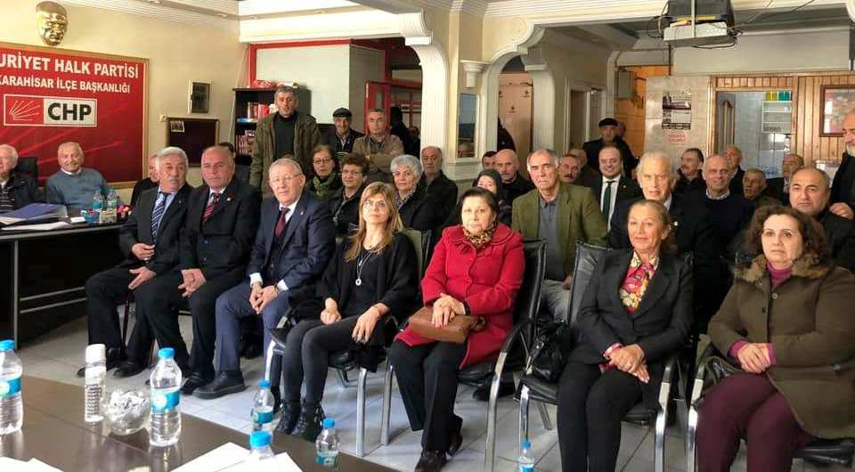 CHP DE BAŞKAN GÜRSOY GÜVEN TAZELEDİ