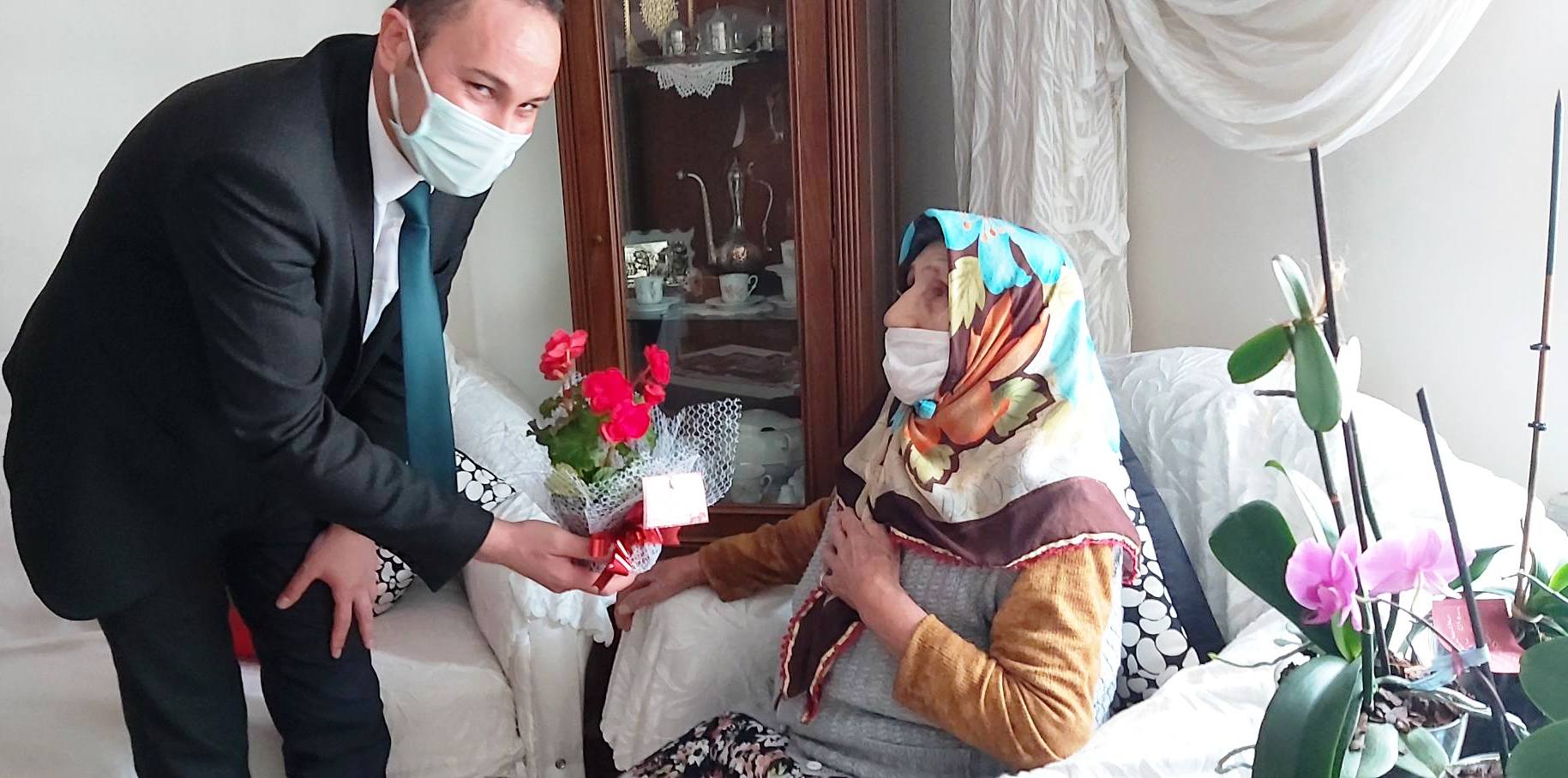  Yaşlılarımız ziyaret edildi