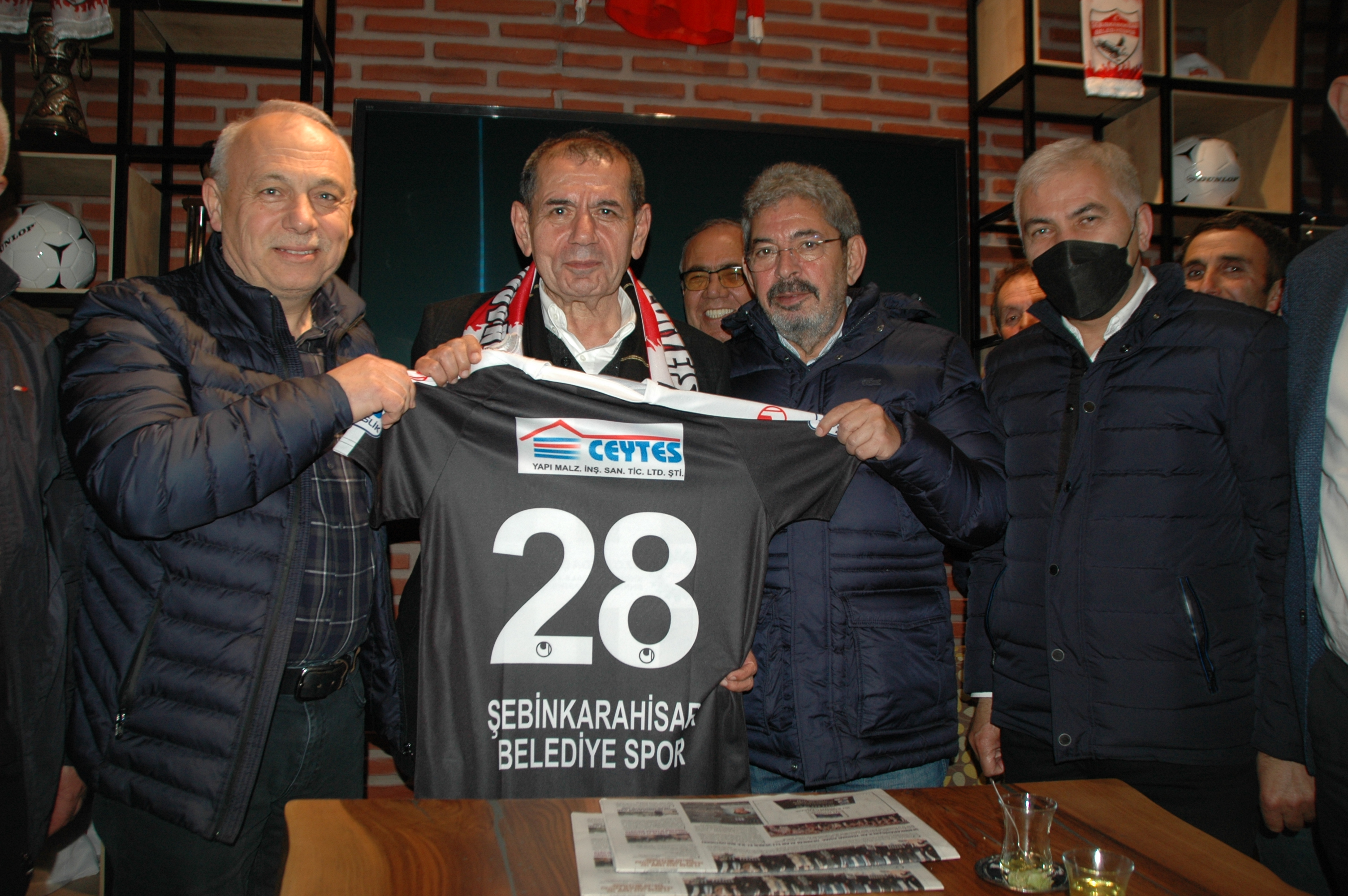 Dursun Özbek Doğduğu Topraklarda 