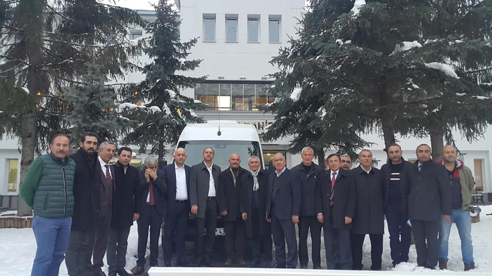 Şebinkarahisar Derneğinden Belediyeye Bağış 