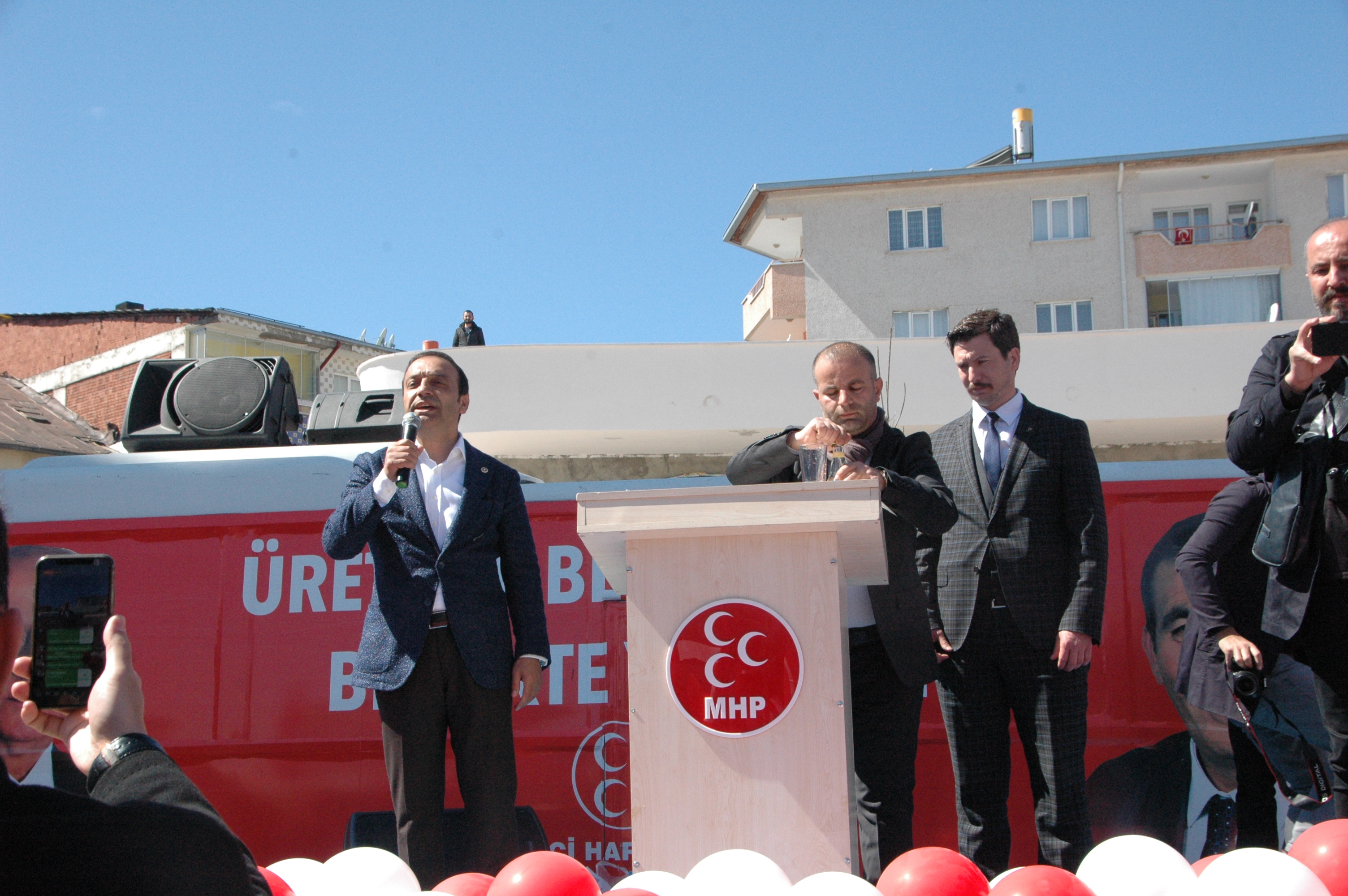 MHP SİVAS MİLLETVEKİLİ AHMET ÖZYÜREK ŞEBİNKARAHİSAR MEYDANINDA KONUŞMA YAPTI  