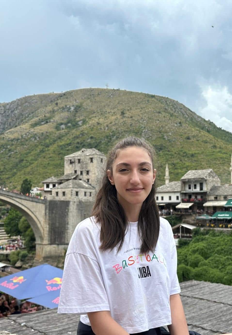 Alucrada 17 Yaşındaki Ece Şofbenden Zehirlendi