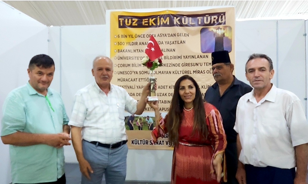 GİRESUNLU SANATÇIYA ÇUKUROVADAN ÖDÜL ve DAVET GELDİ