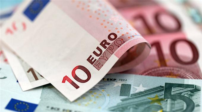 Aylık en yüksek reel getiri Euro’da oldu